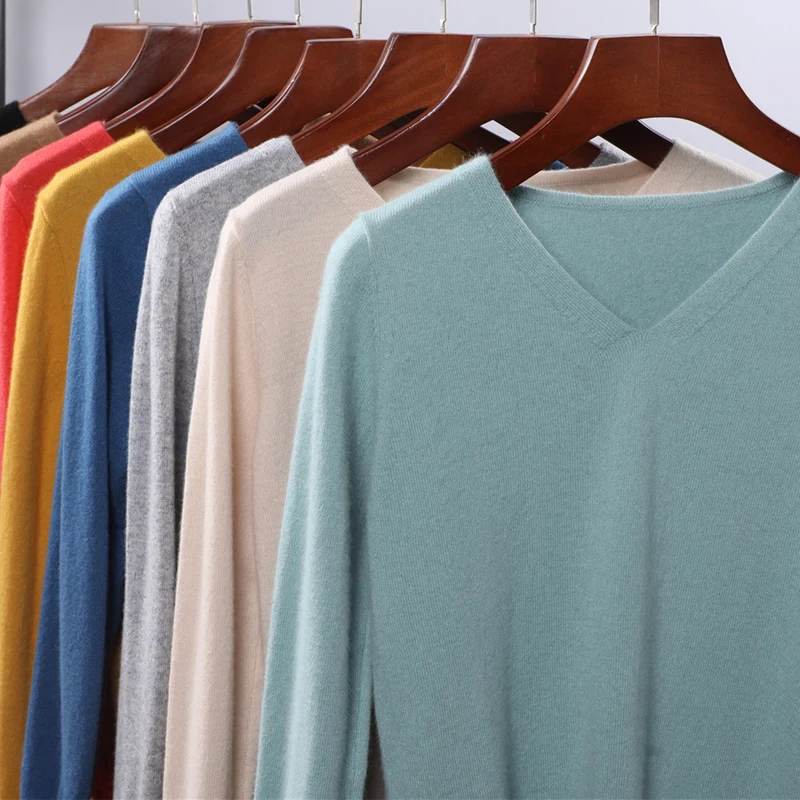 

KOIJINSKY Spring and Autumn New Women's V-Neck Sweater
