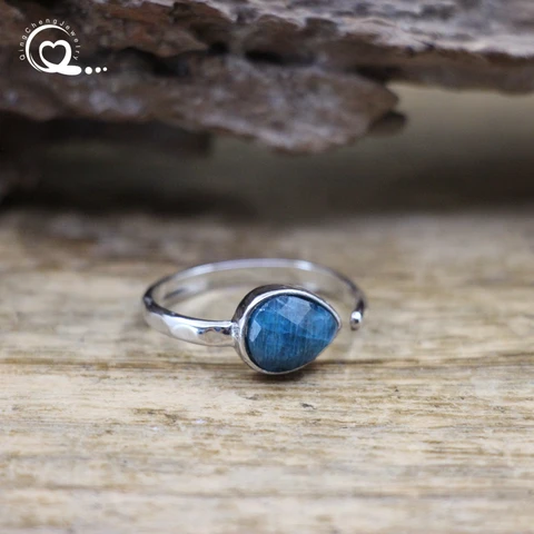 Кольца-капли из натурального камня srbstsq