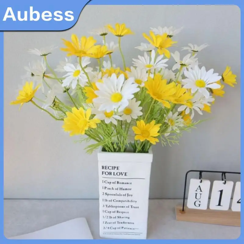 

Artificial Flower Small Daisy Flower Bouquet Gerbera Fake Flowers Chamomile Silk Flowers For Wedding Home Christmas Decoration