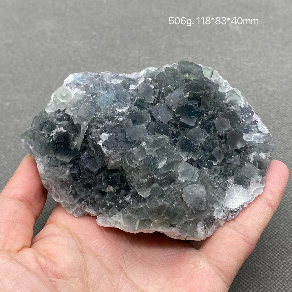 Подвеска из зеленого фианита