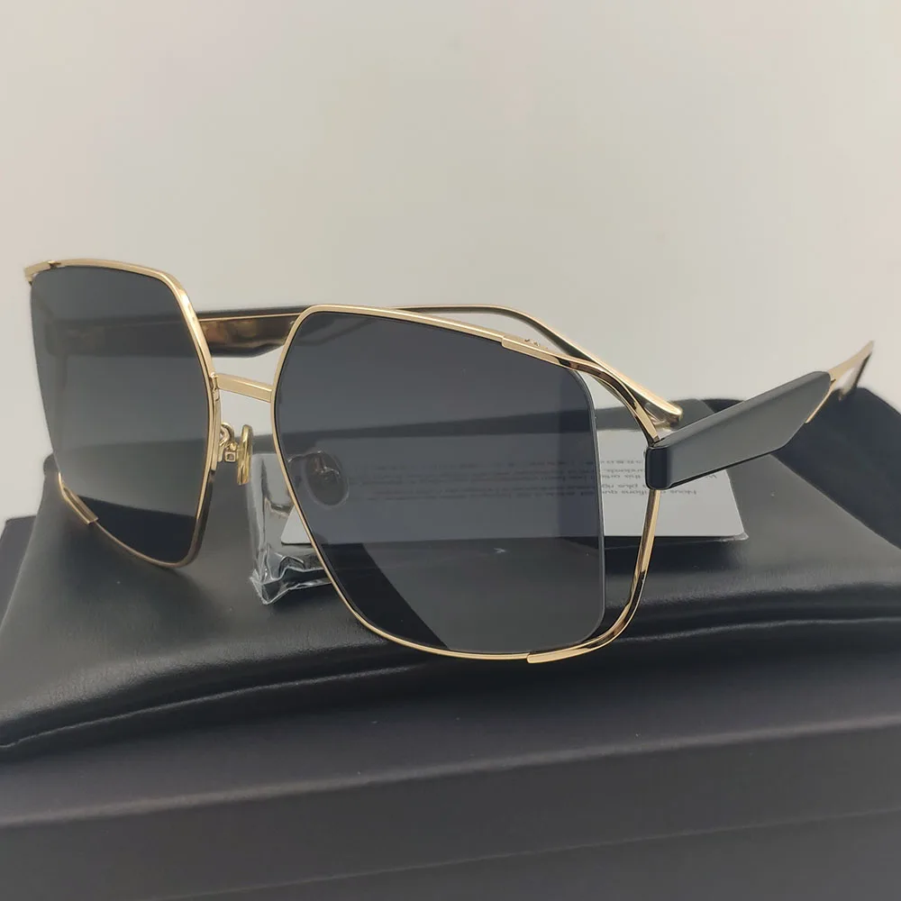 

Big Frame Shield Black Sunglasses 2021 SHIELD Summer Square Brand Designer Shades For Woman Shades For Women Men Sun Glasses