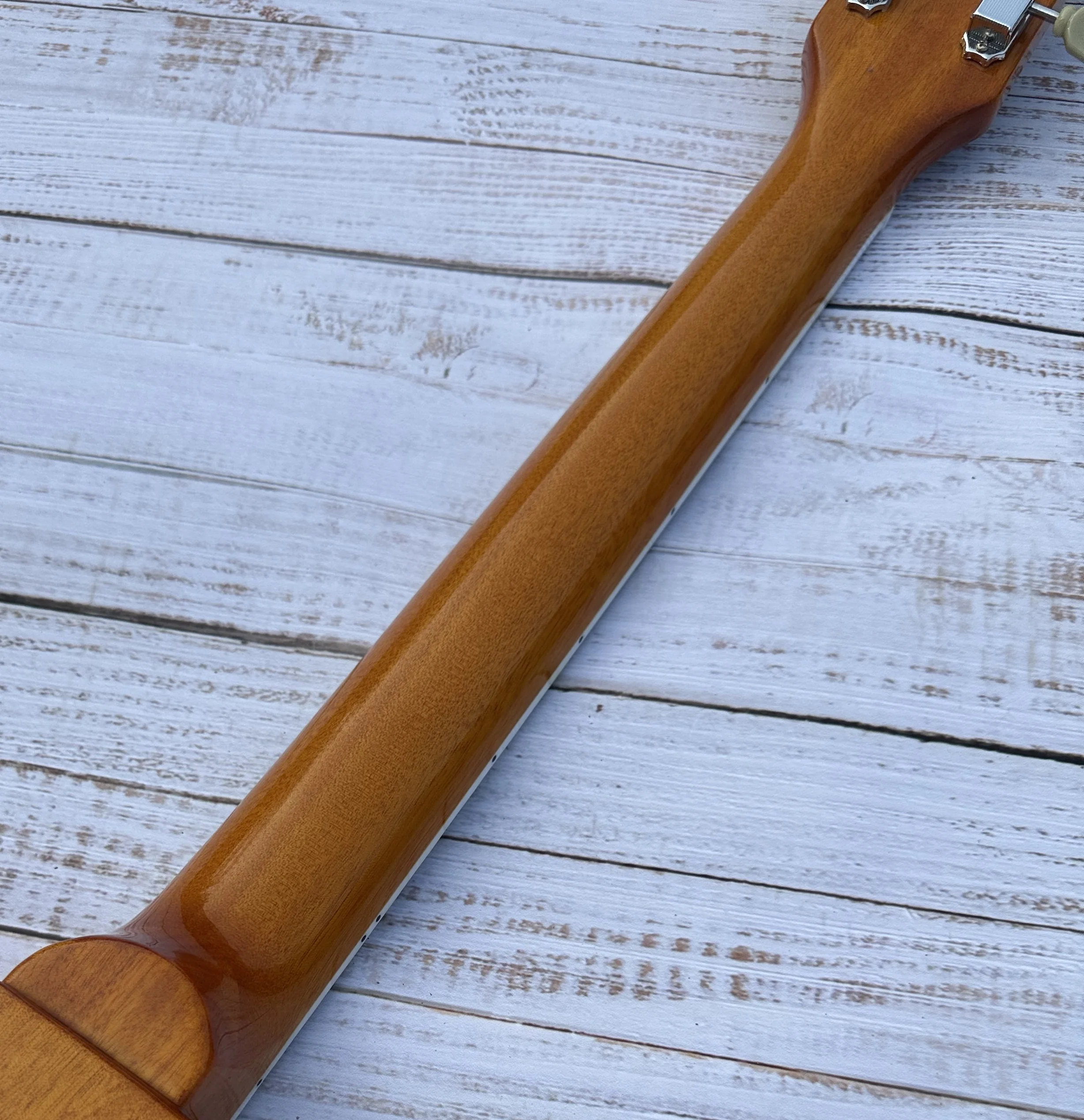 Стандартная электрическая гитара золотистая пикап p90 значок подписи фотовспышка