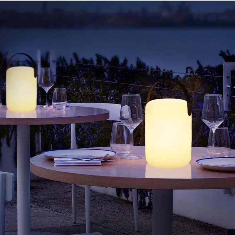 Светодиодный ночник с дистанционным регулированием яркости уличный бар