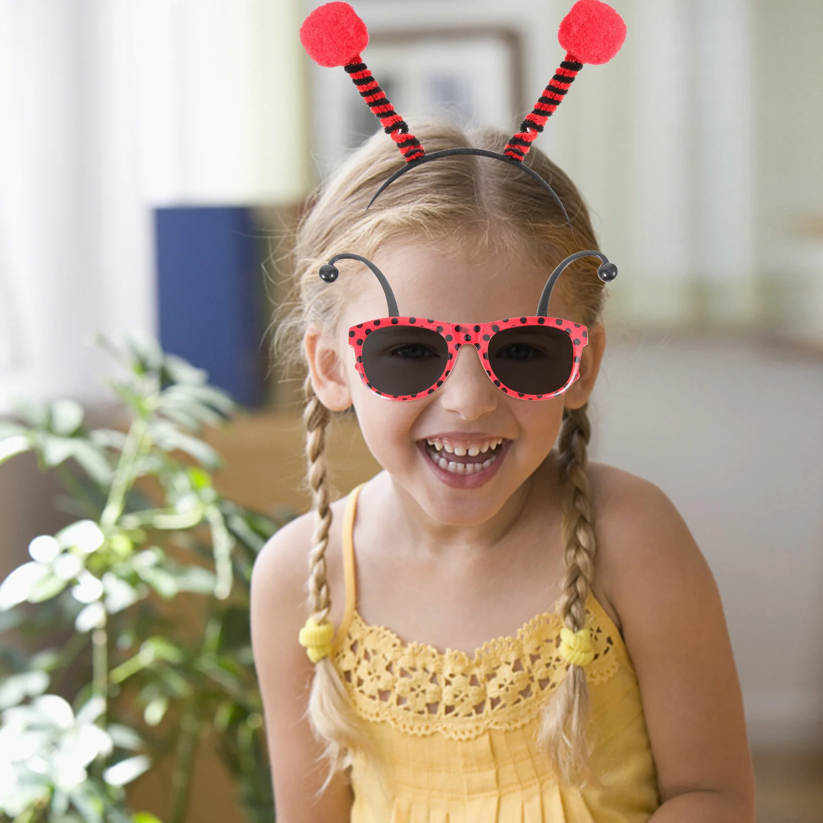

1 Set Cute Dress Up Lovely Party Ladybug Ears Headbands Ladybug Ear Headwear for Dress Up Kids Party Cosplay