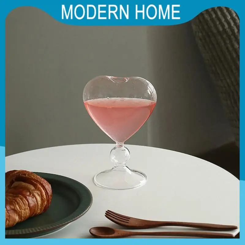 

South Koreas Ins-style Creative Heart-shaped Cup Beverage Drinking Cup South Korea's Transparent Glass Cup Home Decoration 180ml