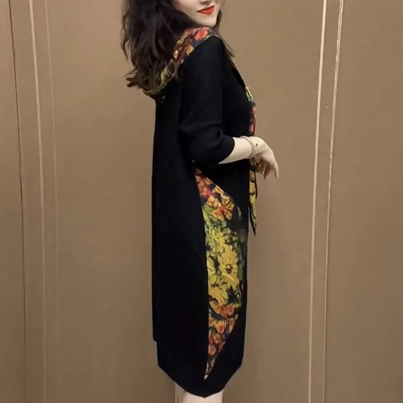 Рисунок 3 - Платье-миди женское с капюшоном