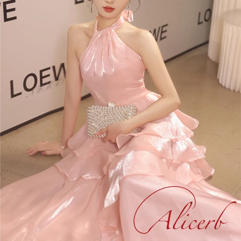 

2023 Elegant Pink A-line Prom Dress Tiered Halter Neck Backless Homecoming Dress Floor Length Formal Evening Party Pageant Gowns
