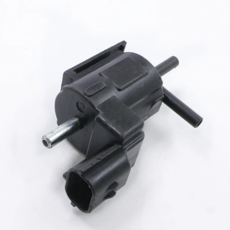 Оригинальный баллон MR534632 1640247 1640248 клапан очистки пара для двигателя MITSUBISHI L200 2008