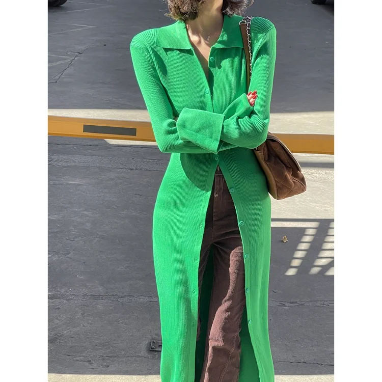 

Платье Korobov на пуговицах с длинным рукавом и V-образным вырезом, платье-свитер с расклешенным рукавом и высокой талией с разрезом, винтажные однотонные облегающие платья для женщин 2023