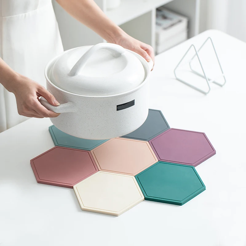 

15cm Silicone Waterproof Non-slip Heat Resistant Mat Hexagon Cup Coaster table Placemat Pot Bowl Holder Home Kitchen Accessories