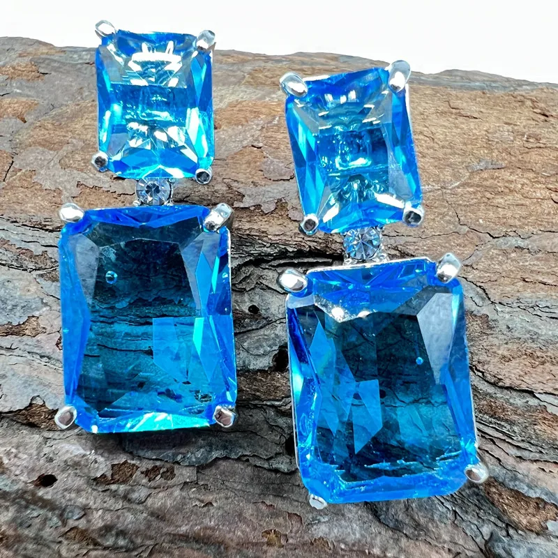 

серьги 2022 тренд серьги женские бижутерия бижутерия люкс качества серьги сердечки Женские винтажные серьги-подвески с голубым камнем