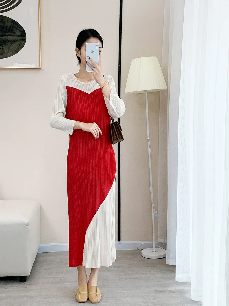 YUDX 2023 Pleated Waistband Shows Thin French Dress Spring and Autumn Women's High-end Temperament Women's Color Matching Dress