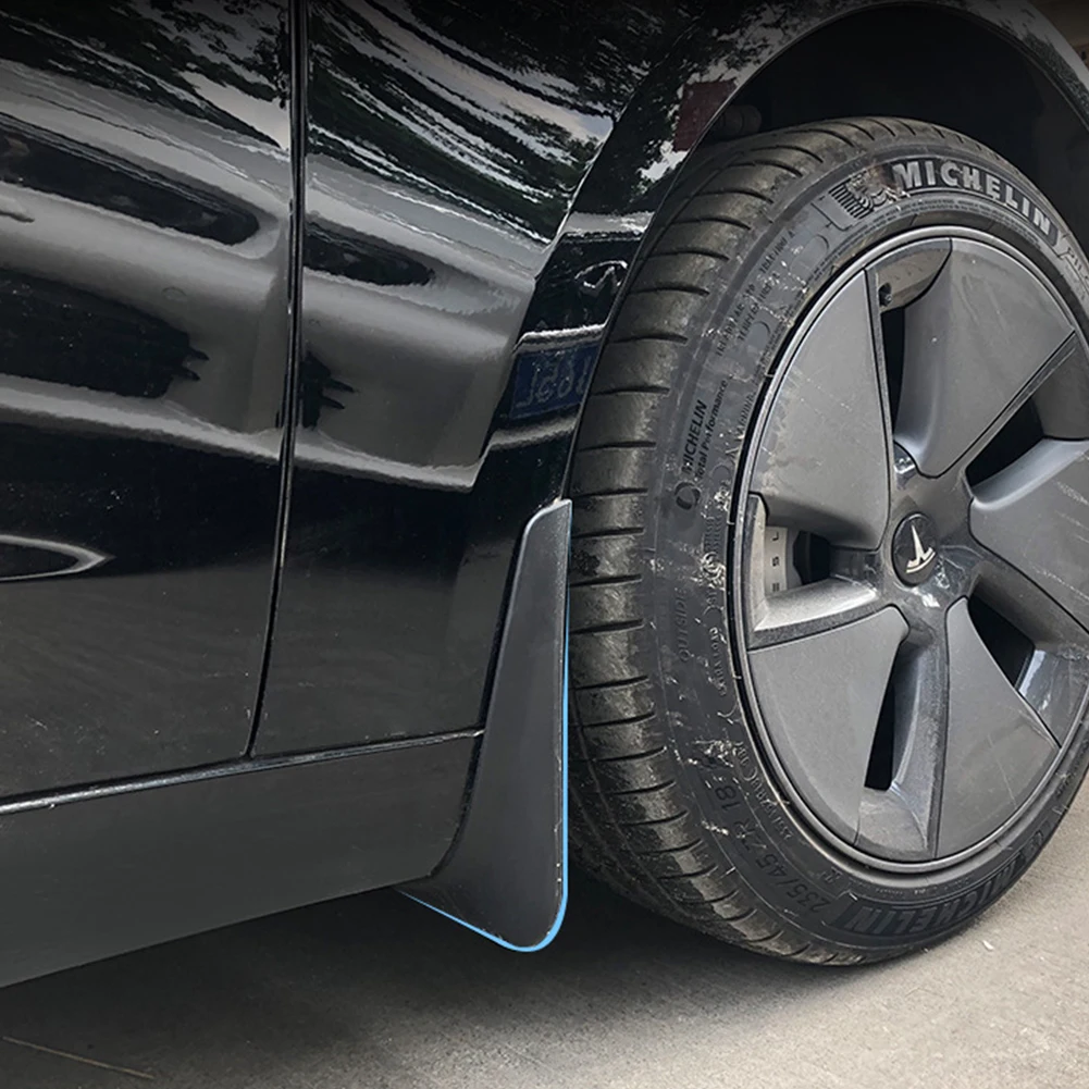 Брызговики из углеродного волокна Tesla Model 3 черные матовые 2022 |