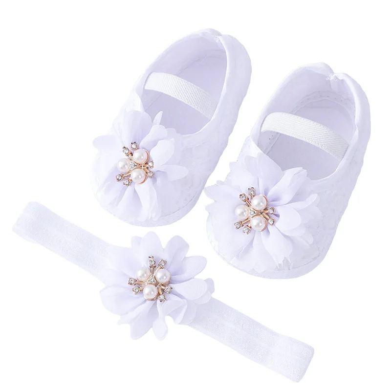

2023 Baby Girls Flats and Headband White Red Black Soft Sole Non-slip Pearl Flower Princess Wedding Dress Walking Crib Shoes