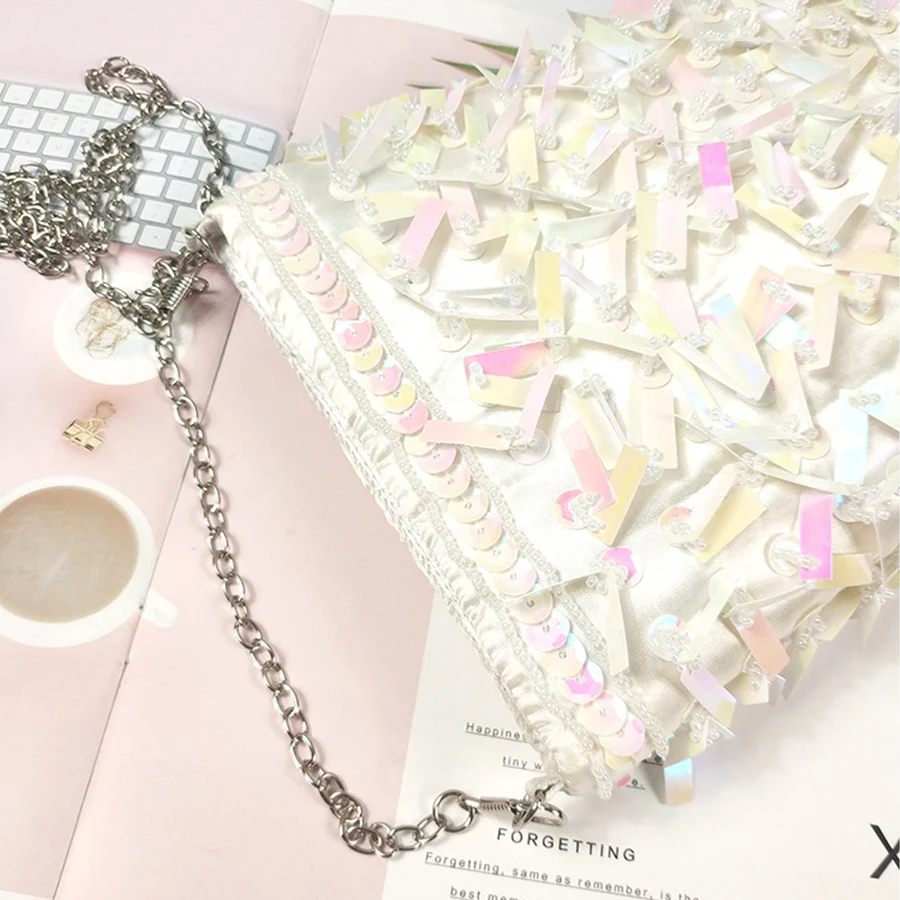 Сумка 2025 New Network Red Same Style Женская сумка для мобильного телефона с цепочками