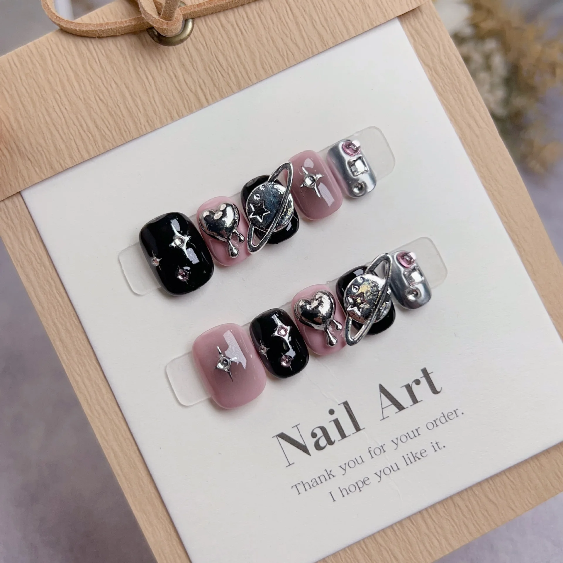 

Short Bling Luxury Handmade Press on Nails With Glue Advanced Wearable Professional Fake Nails For Girl 3D Planet Nail Art