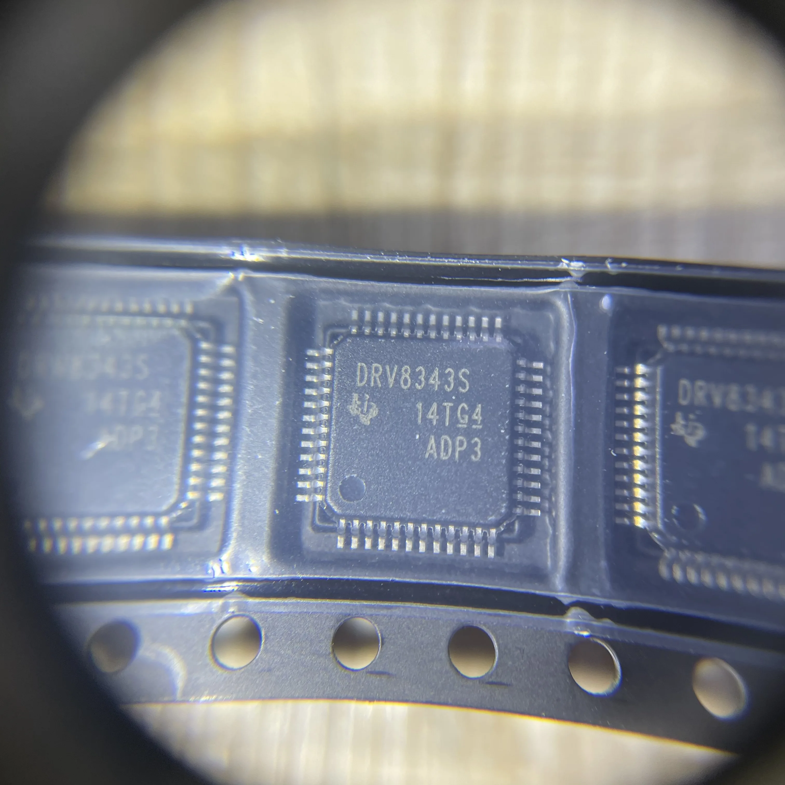 

Трехфазный смарт-драйвер DRV8343SPHPRQ1 для батареи, новый оригинальный запас