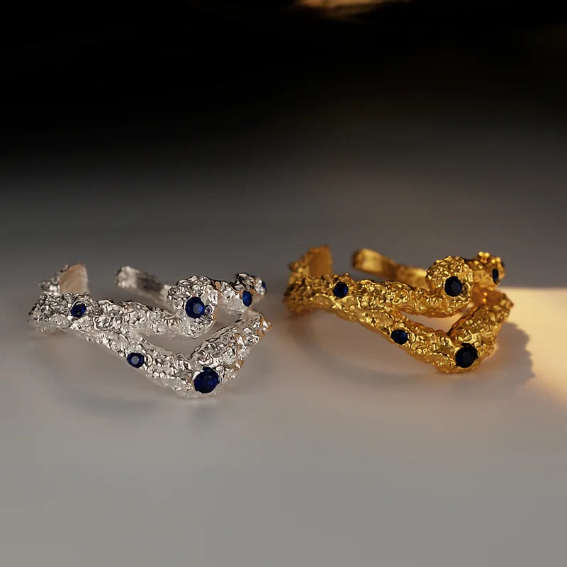 

Женское кольцо из серебра 925 пробы, с фианитами