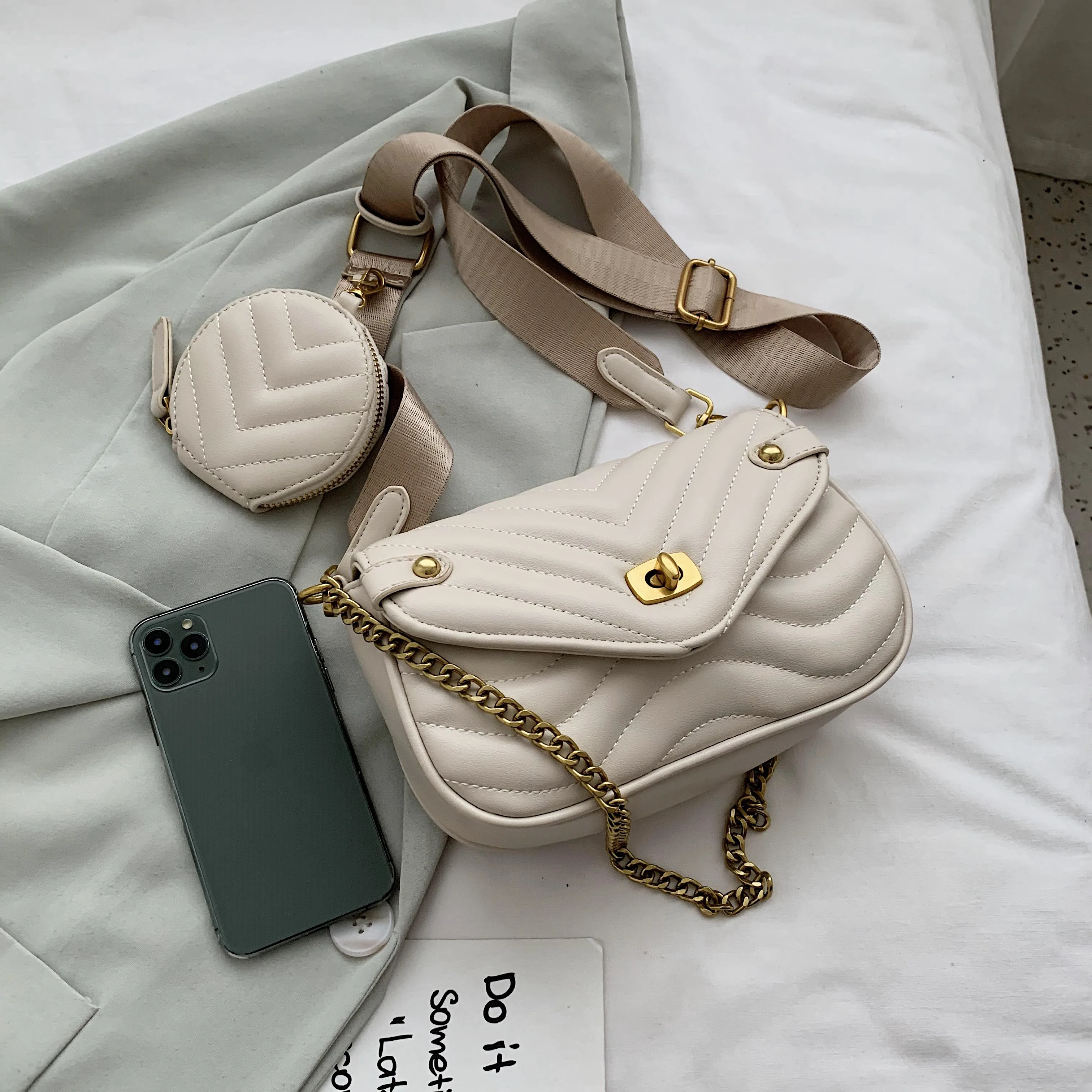 

2022 New Small Crossbody Bags for Women Bags Fashion Chain Messenger Bags Purses Female Shoulder Bag Design Woman Sling Bags