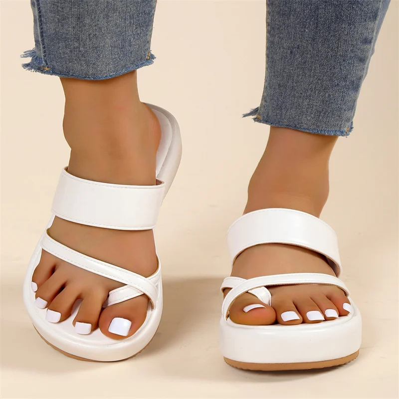 2023 New Summer Oversized Pullover Toe Slippers Women Outwear Round Toe Solid Sexy Thick Sole Fashion Women's Shoes