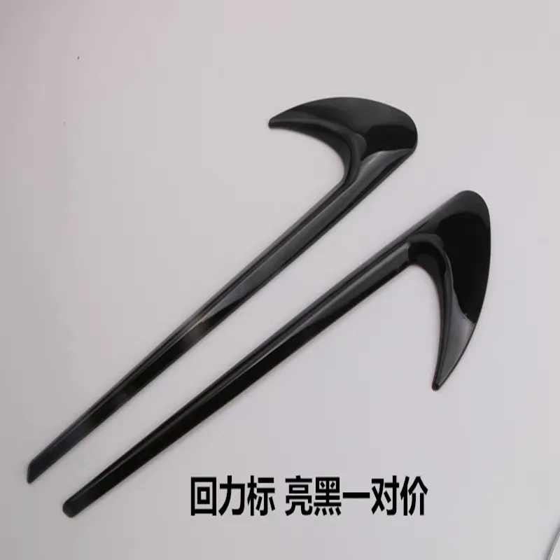 

2 шт., эмблема на крыло, логотип V8 BITURBO 4MATIC + для Mercedes Benz AMG V8 C200 C300 E300 E400 W213, боковые наклейки на автомобиль