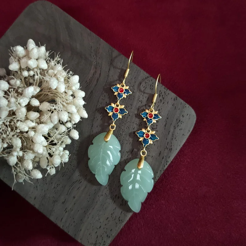 

Женские серьги из серебра 925 пробы с нефритовыми листьями