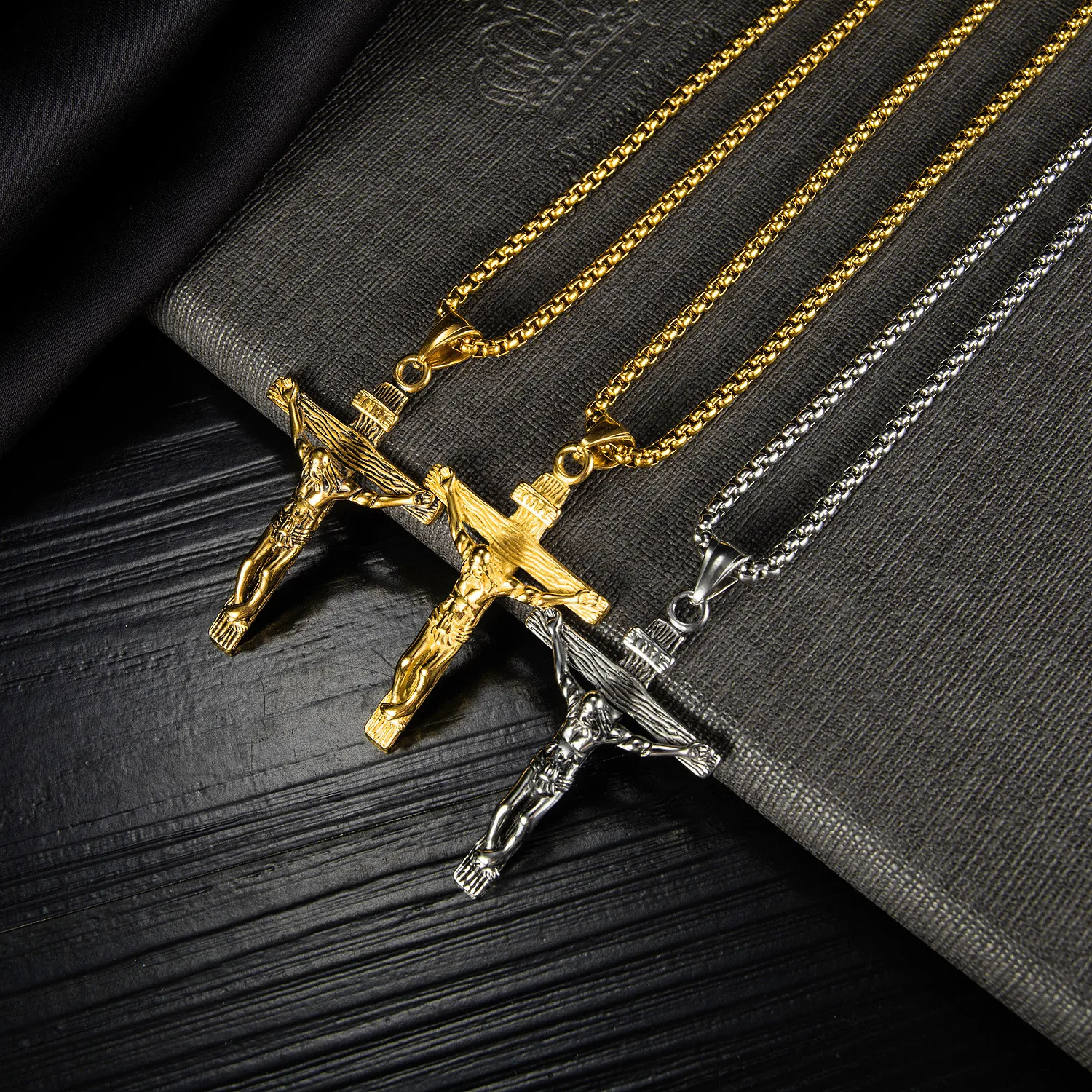 

Cross Pendant Necklace Silver Gold Color Stainless Steel Necklace for Men