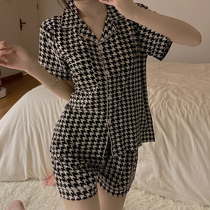 CAIYIER 2022 Summer Grid Print Women Sleepwear Korean Women Short Sleeve Shorts Leisure Nightwear Soft Luxury Female Underwear