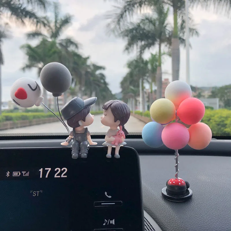 Купи Car Decoration Cute Cartoon Couples Action Figure Figurines Balloon Ornament Home Decor Ornament за 171 рублей в магазине AliExpress