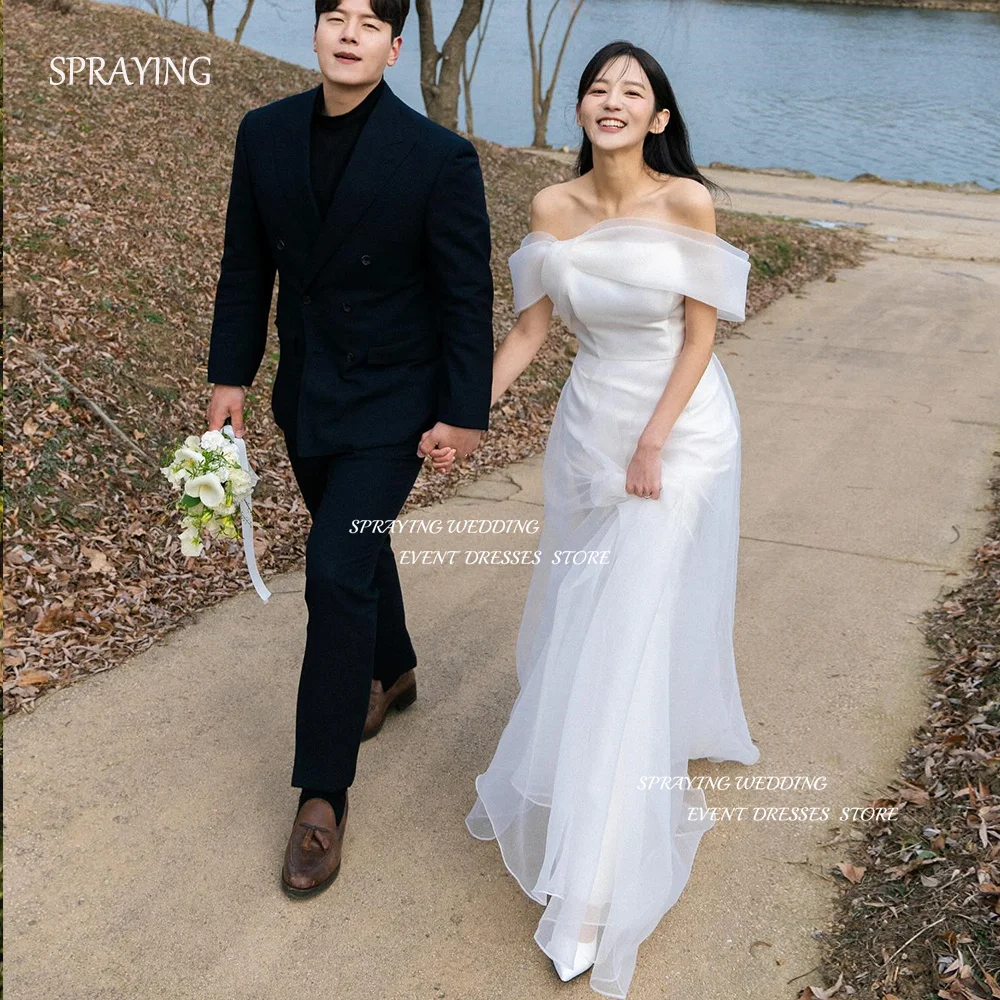 Женское свадебное платье со шлейфом It's yiiya белое в пол с открытыми плечами