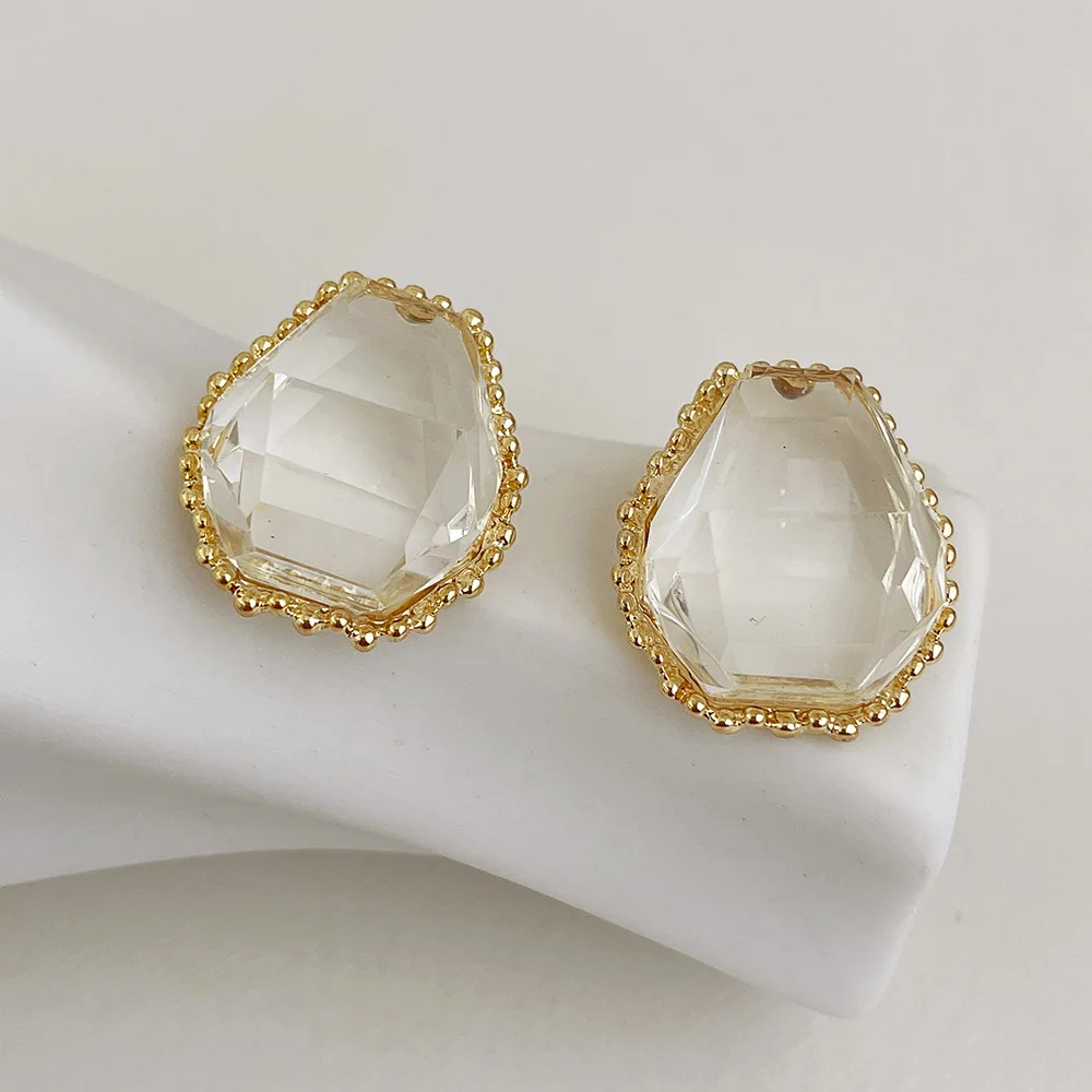 

Minar Simple Irregular Transparent Geometric Crystal Pendant Earrings for Women Girls 2 Styles Brown White Earrings Accessories