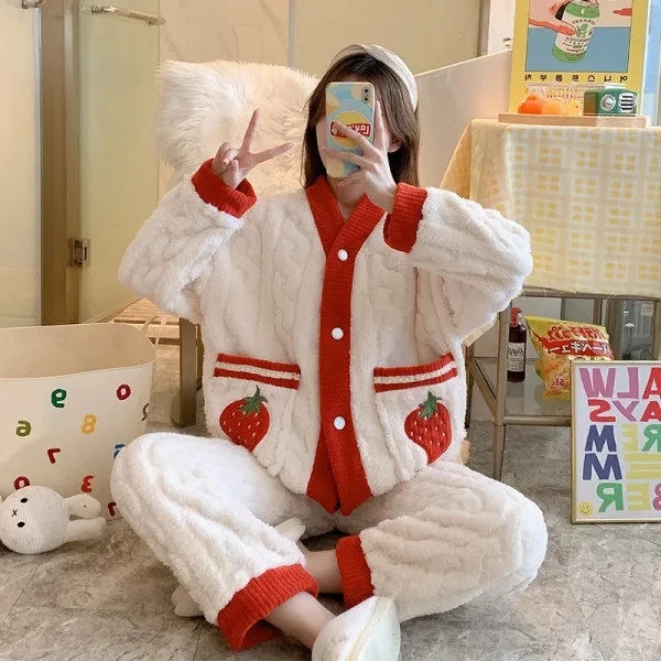 Winter New Women's Pajamas Set Flannel Long Sleeve Soft Warm Cute Loose Women Sleepwear Set Velvet Pyjamas Homewear