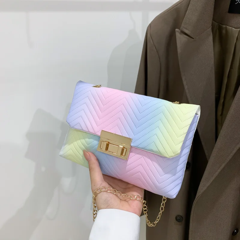 

2022 Autumn New Trend Retro Luxury Chain Small Square Bag Women's Gradient Contrast Color Single Shoulder Messenger Leather Bags
