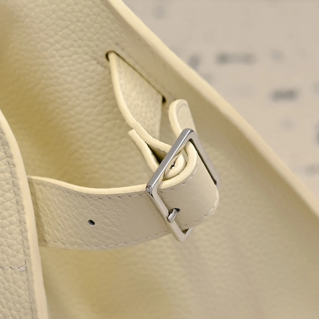 Женская сумка из натуральной кожи