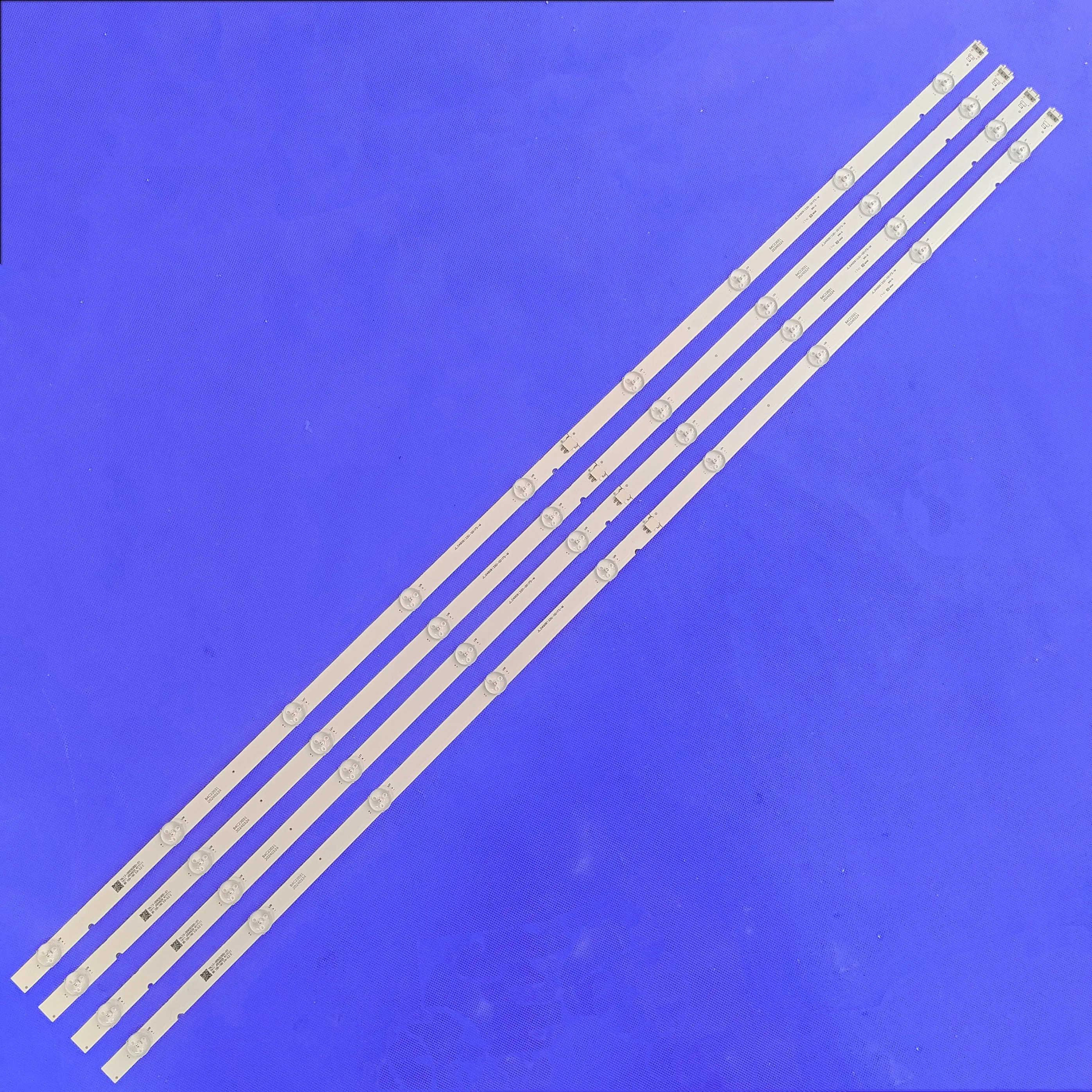 

Светодиодная подсветка для телевизора LG 4 штуки