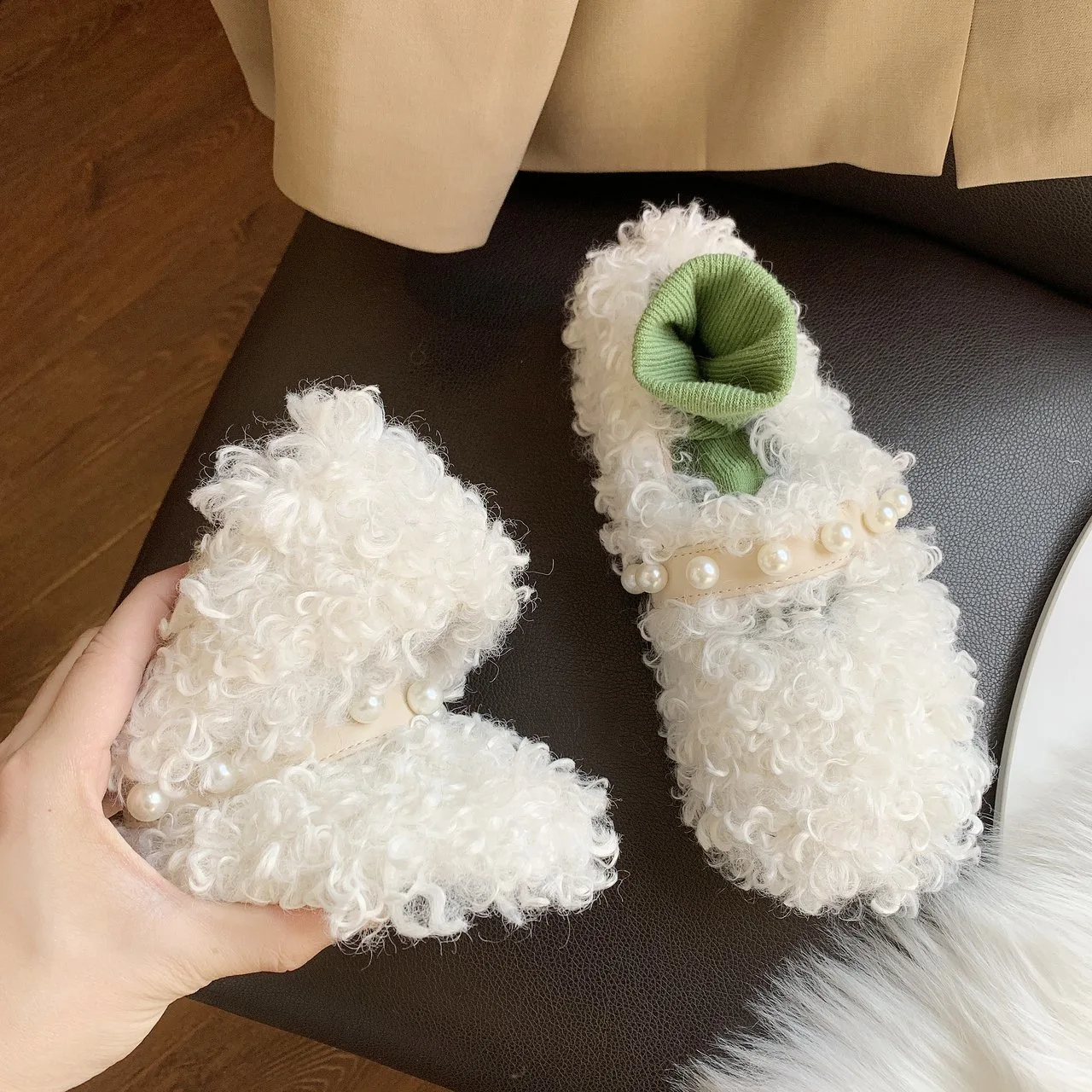 2022 Cashmere Lambswool Flats Femme Slip on Plush Winter Ladies Shoes Curly Furry Loafers Women Zapatos Casual shoes