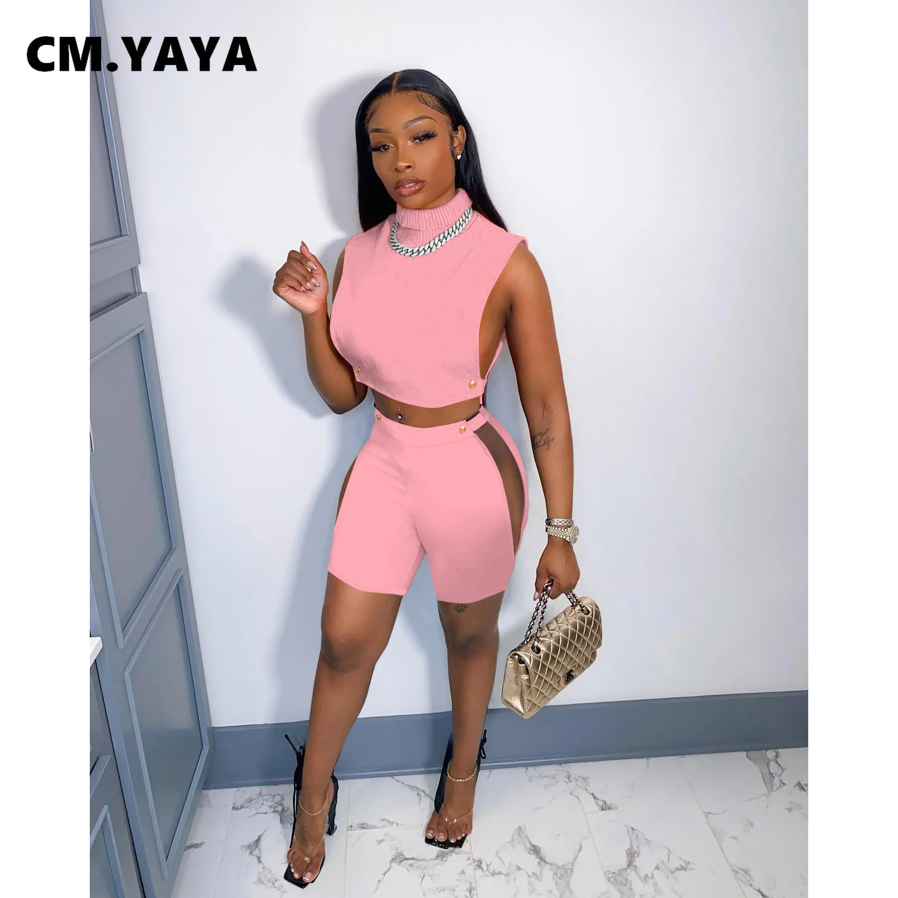 

Женский спортивный костюм для активного отдыха CM.YAYA, комплект из двух предметов, укороченный топ с высоким воротником и шорты с разрезом сбо...