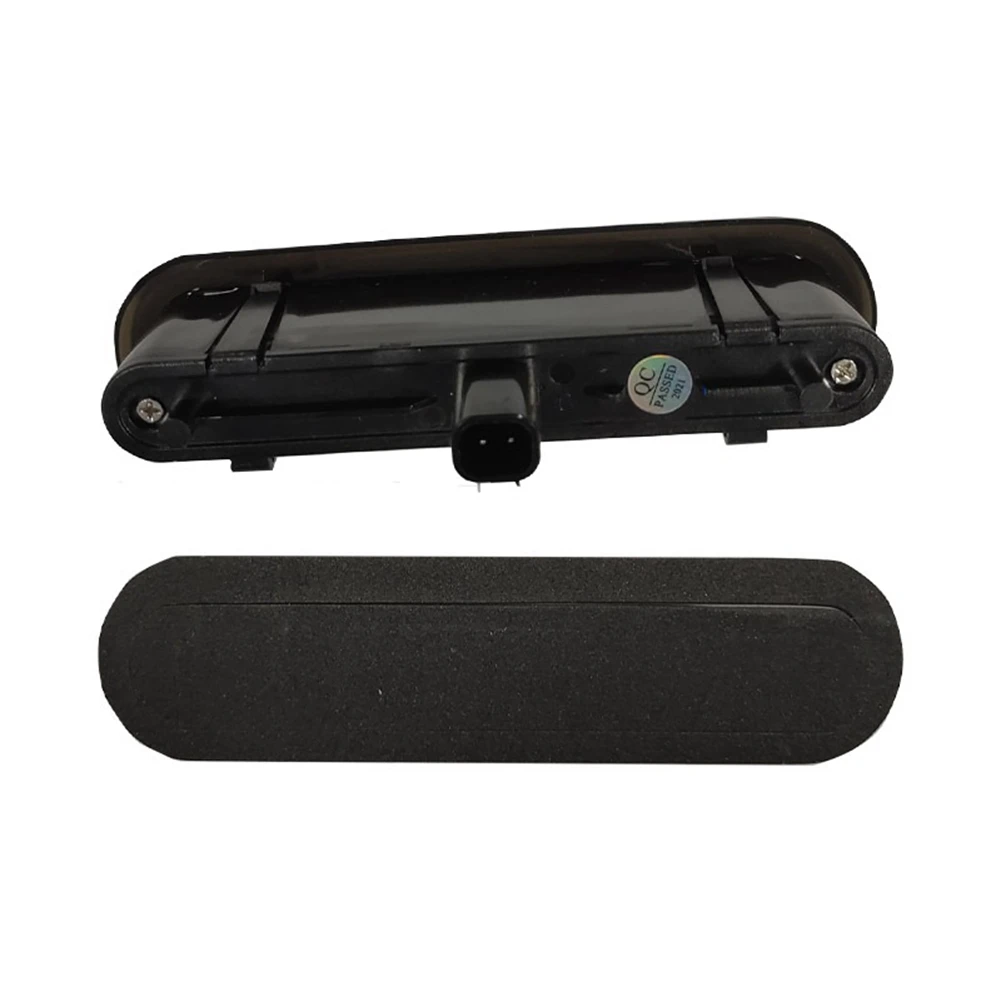 Фонарь заднего тормоза для Suzuki Jimny JB64 JB74 2019-2021 черный корпус красный цвет