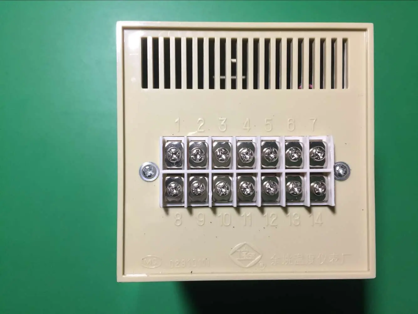 Юяо Фабрика температурных приборов Gongbao Марка XTA-7000 7412P 7502 757 Вт 751 753 7002