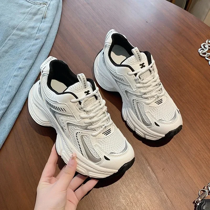 Женские кроссовки с круглым носком универсальные уличные дышащие на шнуровке