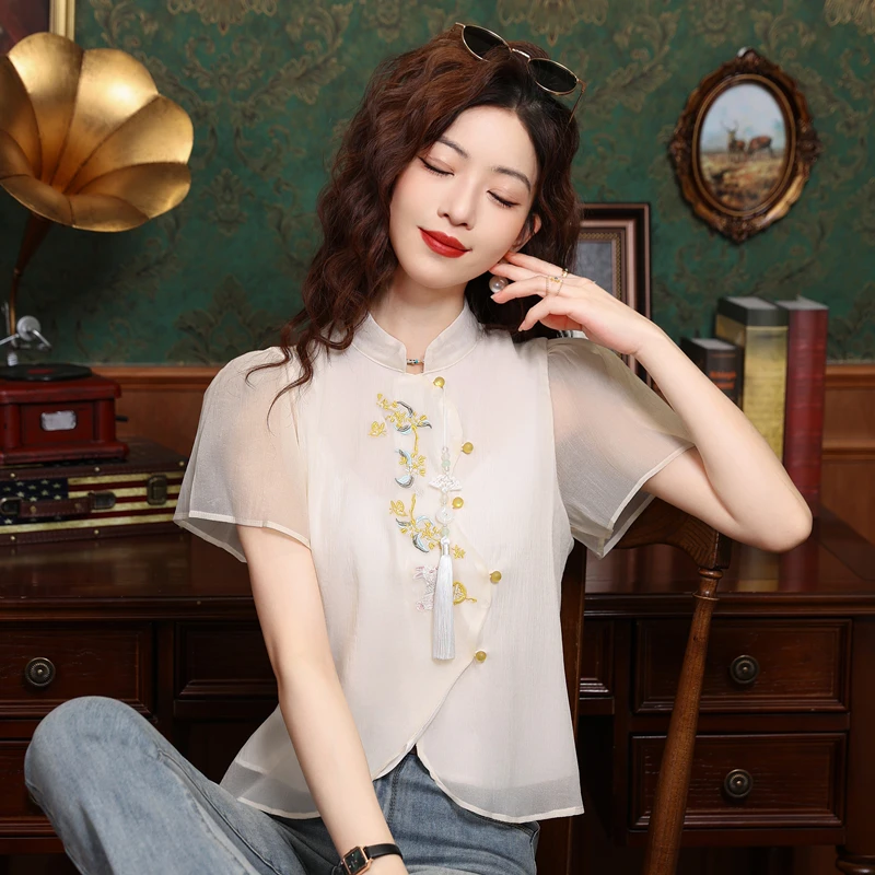 Женская летняя блузка с коротким рукавом и воротником-стойкой