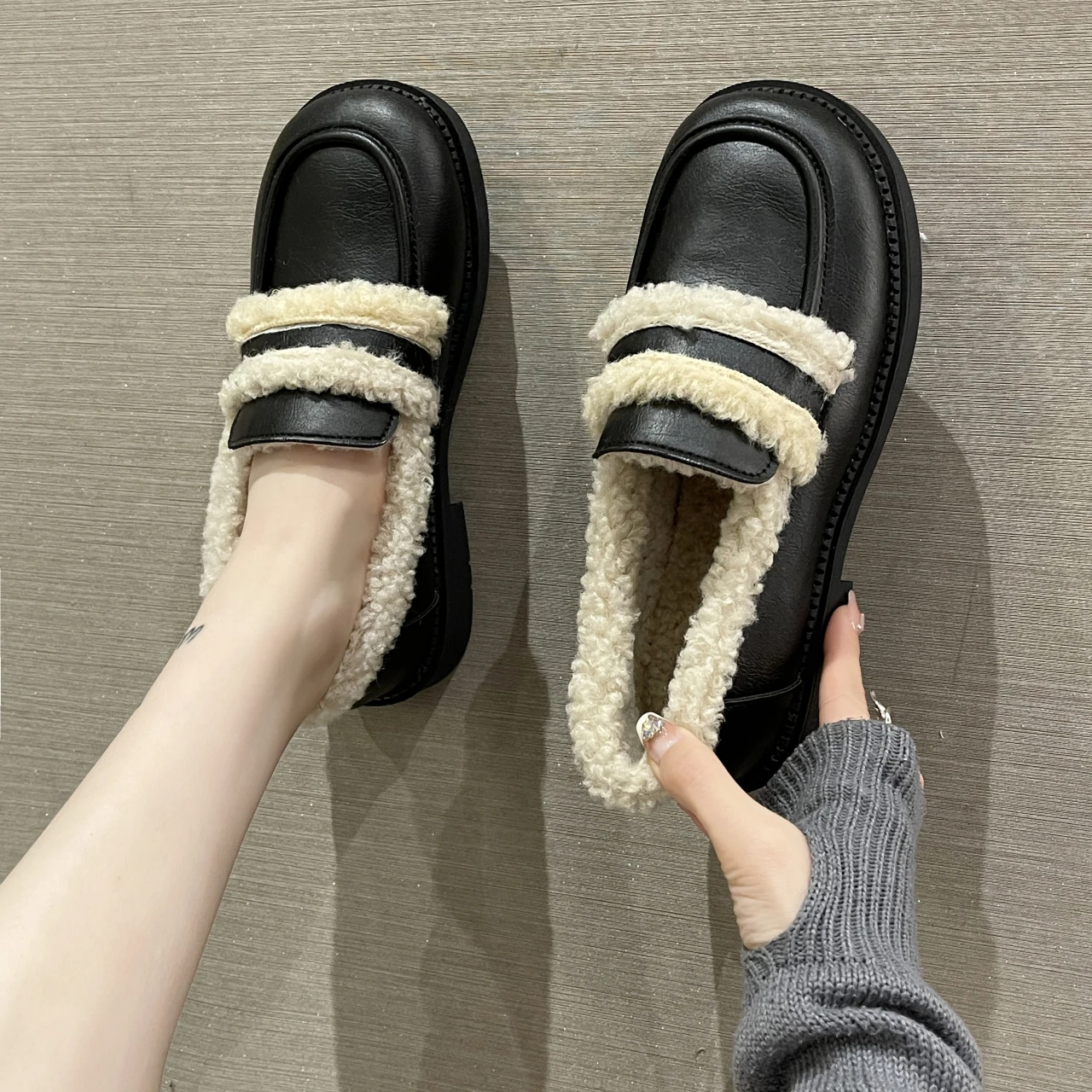 

Autumn/winter Women Sneakers Thick Platform Casual Shoes Women Fashion black Print High Top Shoes Sports Shoes Female Shoes