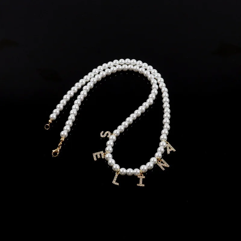 Жемчужное ожерелье с буквами из нержавеющей стали