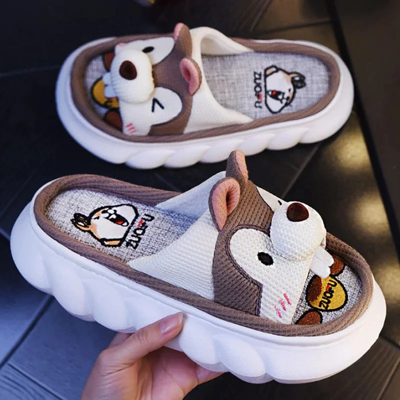 

2023 Fashion Linen Slippers Women Men Cute Cartoon Squirrel Home Thick Bottom Couple Comfortable Slides Indoor Non-Slip Shoes