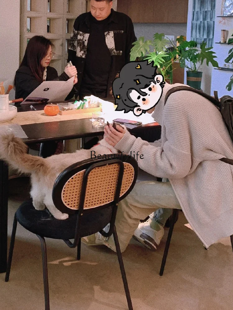 Обеденный стол и стул из ротанга в американском ретро-стиле