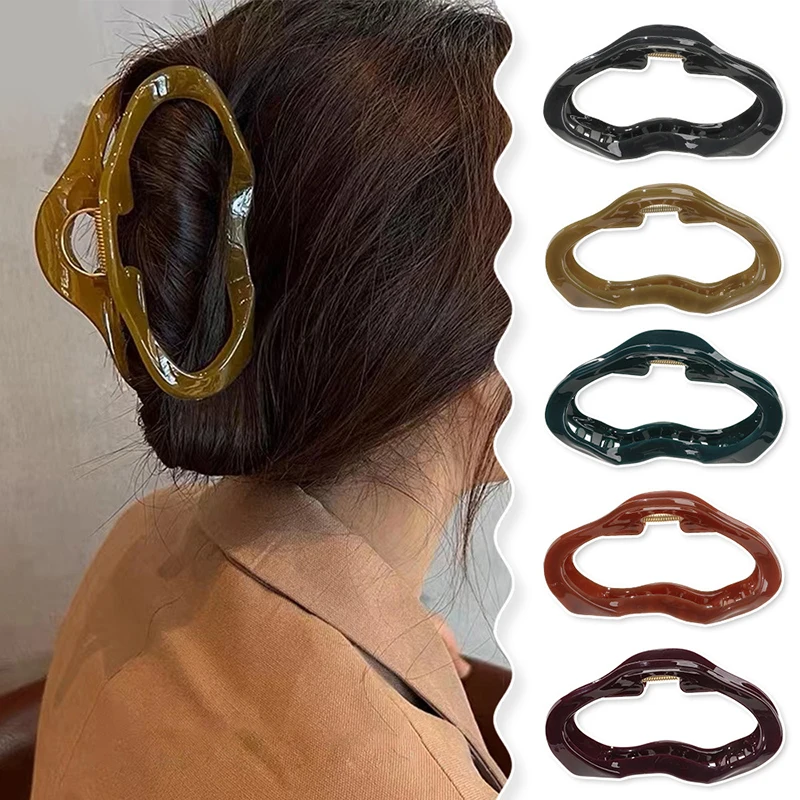 

Clouds Hollow Out Shark Clip Jelly Acrylic Hair Clip Large Irregular Hair Claw 11cm Hair Barrettes Clamps Hair Accessories