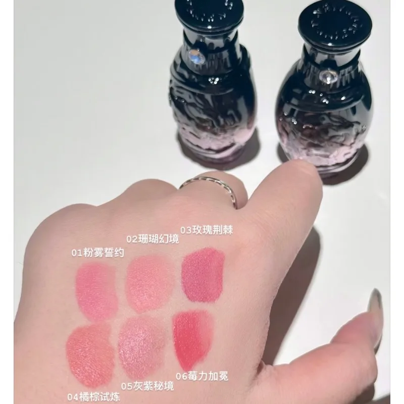 Фото Жидкая помада NEIYOU Soft Lip Glaze, не оставляющая следов и размазывания, с эффектом бархатного матового покрытия, водным блеском и зеркальным сиянием. №3