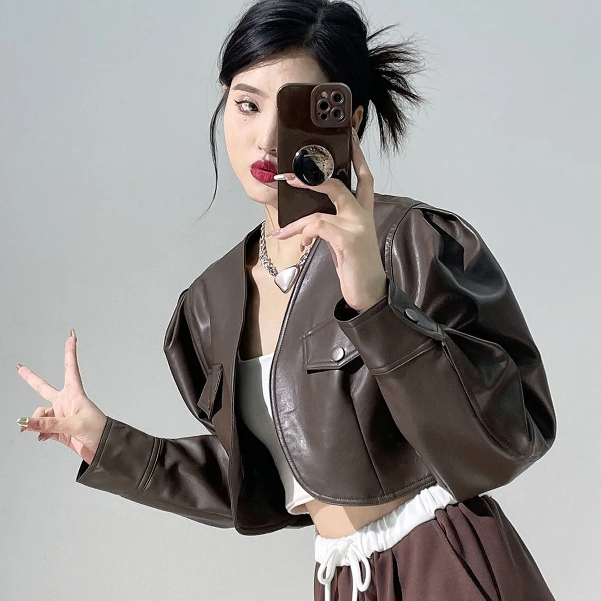 1pcs Womens Short PU Leather Jackets Coat 2022 Autumn New Fashion Faux Fur Splicing Long Sleeve Ladies Skinny Locomotive Coats