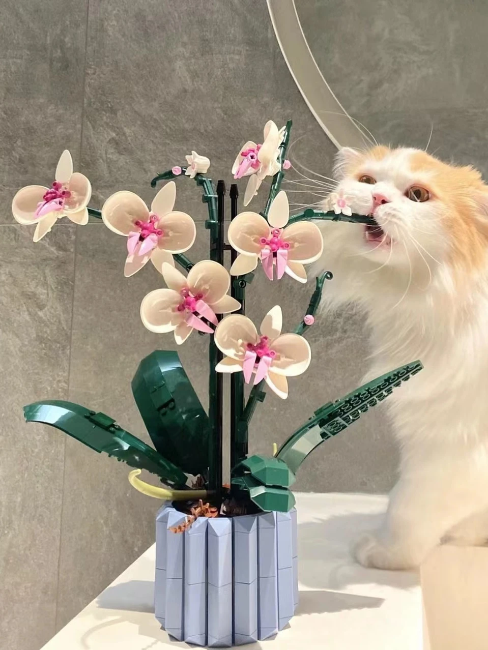 

607 шт., Детский конструктор «Орхидея»