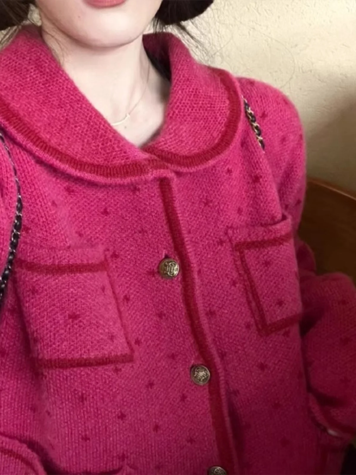 Воротник-поло Розово-красный топ Свободный классический Sle Idle Мягкий клейкий